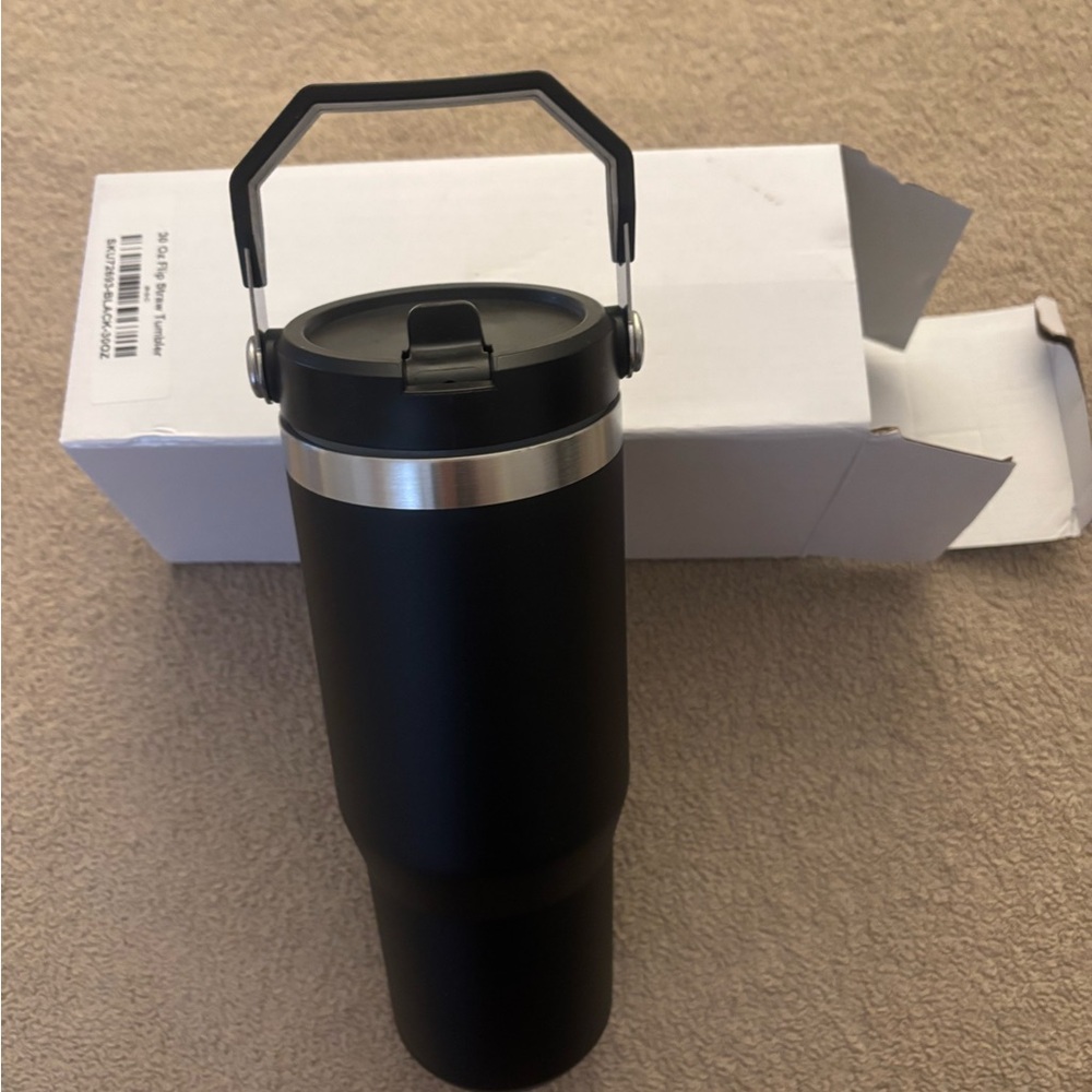 Black 30 oz Flip Straw Tumbler
